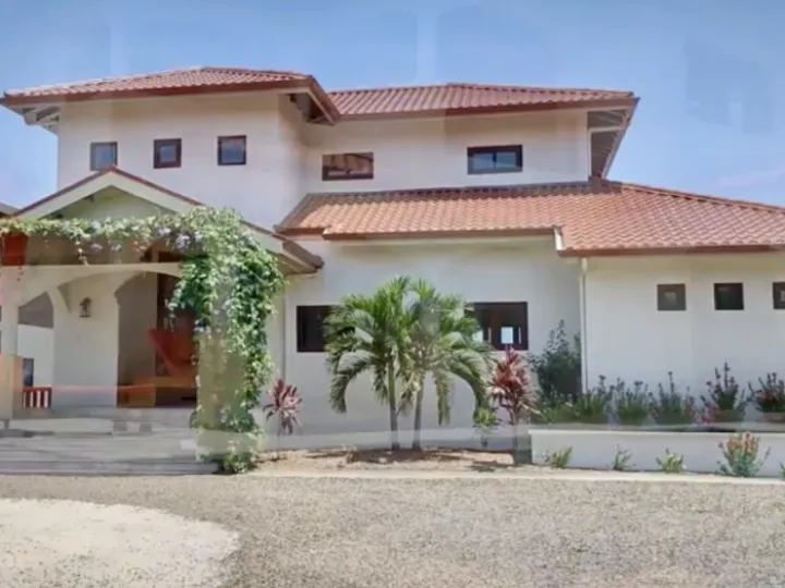 Villa (Split Accommodation) in Maya Beach, Placencia