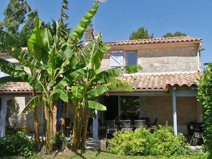 Farmhouse in Lairoux, Vendée